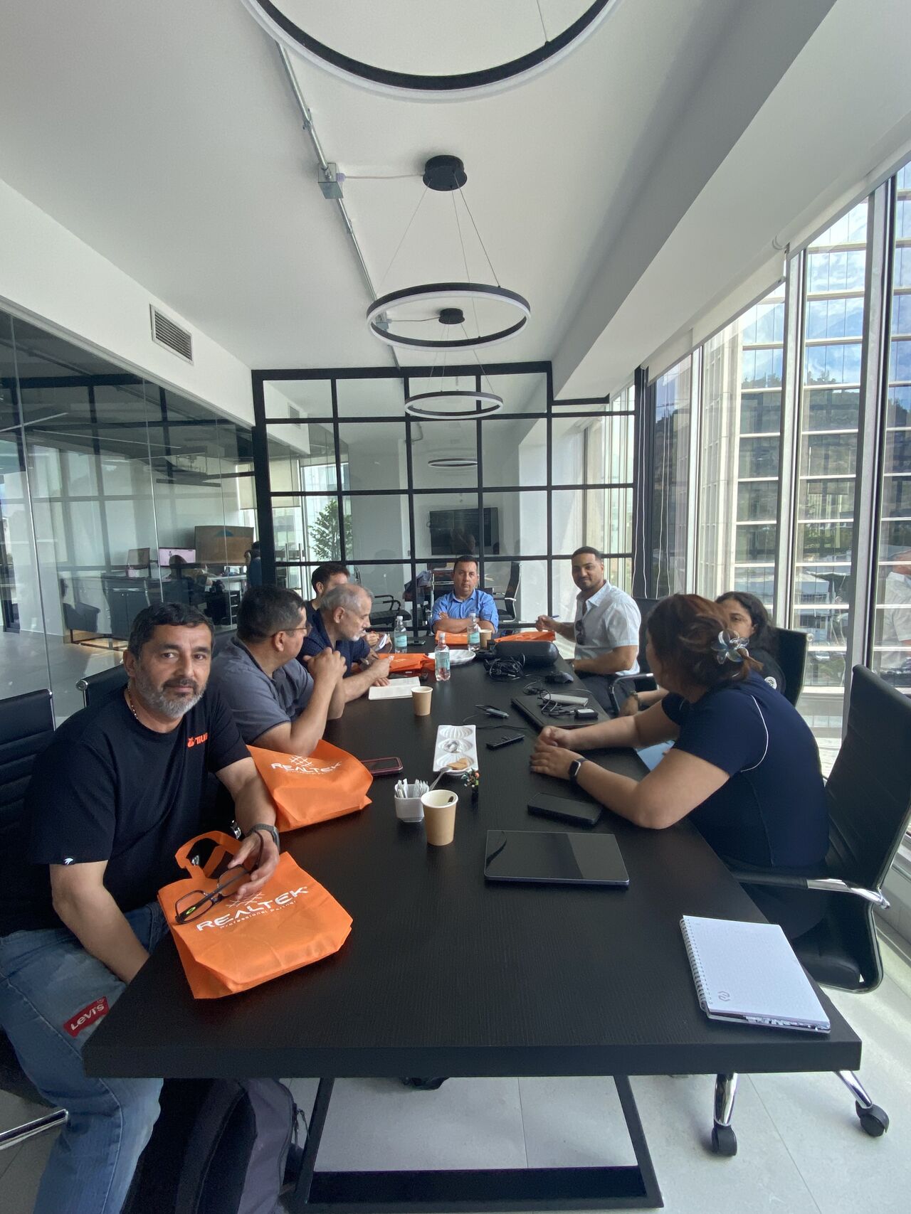 BZ en Acción: Capacitación en Escáner 3D para Calibración de Tanques